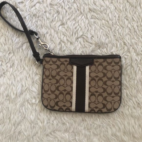 Coach wristlet - Picture 6 of 6